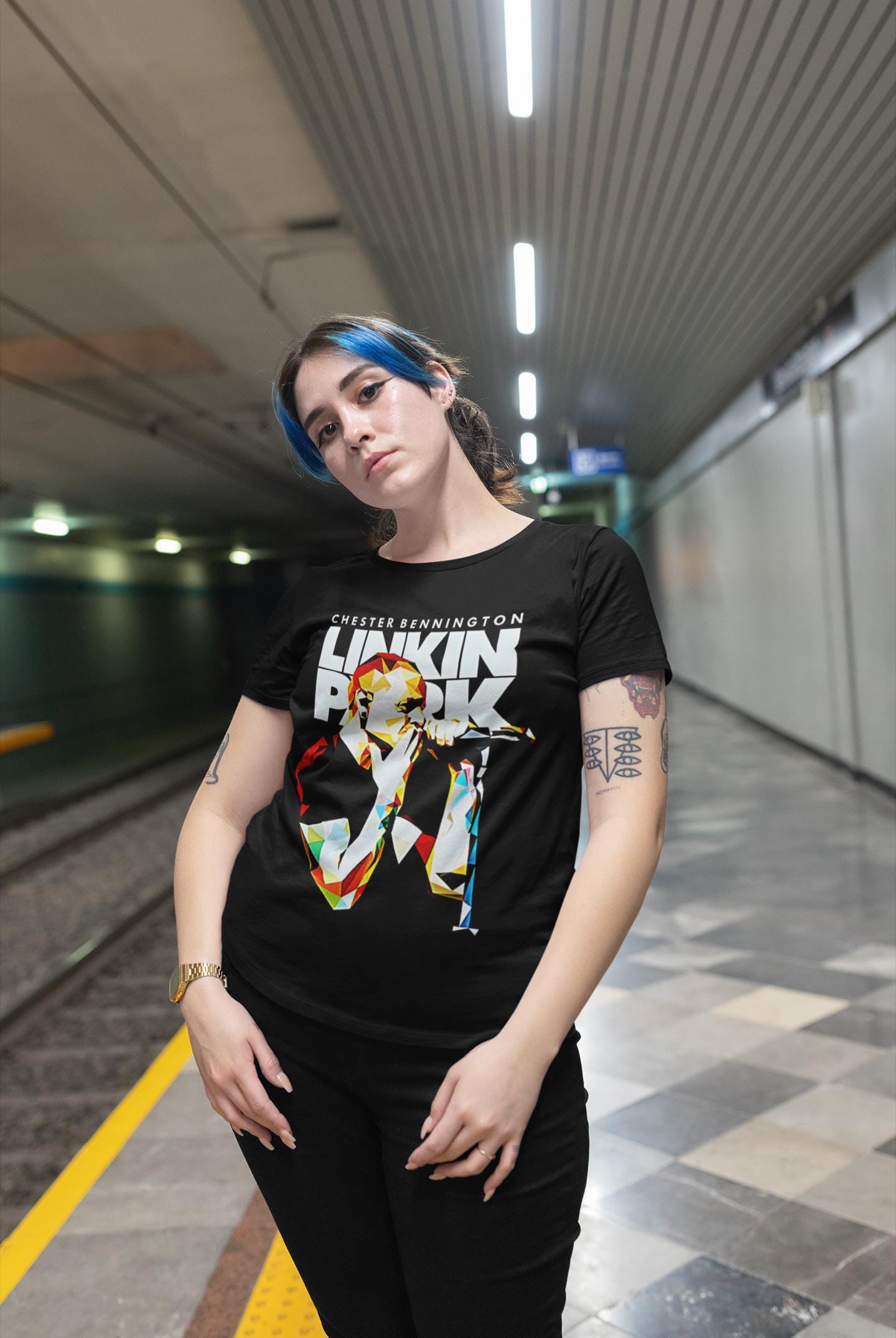 Chester Bennington Flying Kiss T-shirt and Sweatshirt